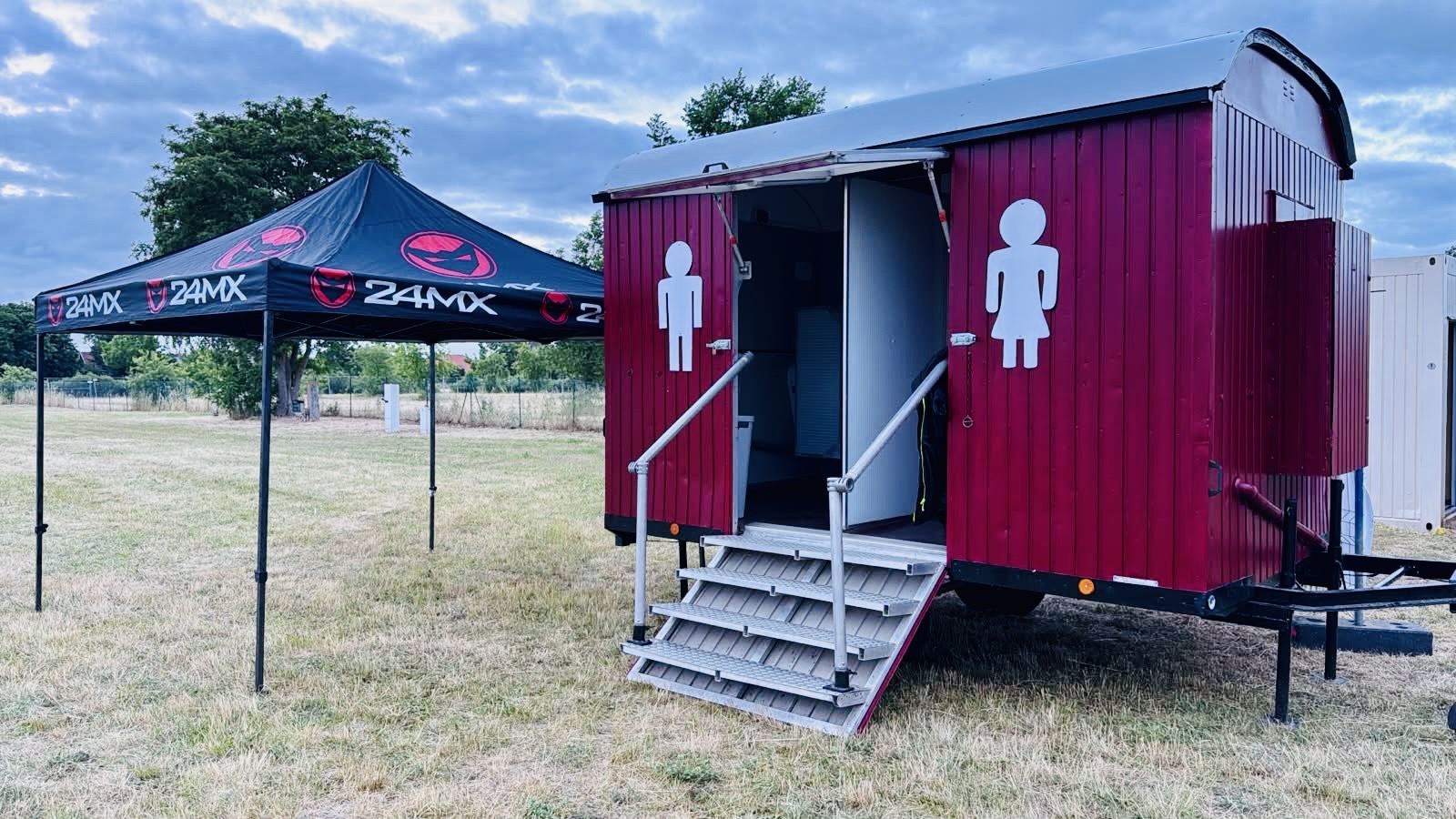 Toilettenwagen